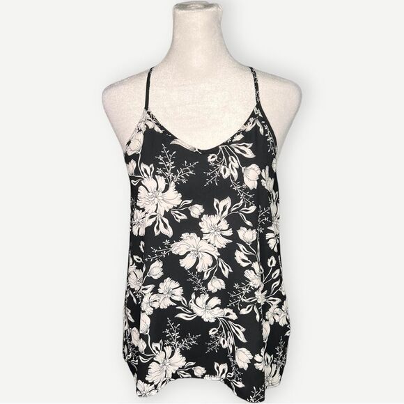 Pink Rose Tops - Pink Rose Flowy Black & White Floral Sleeveless Blouse. Top. Small.